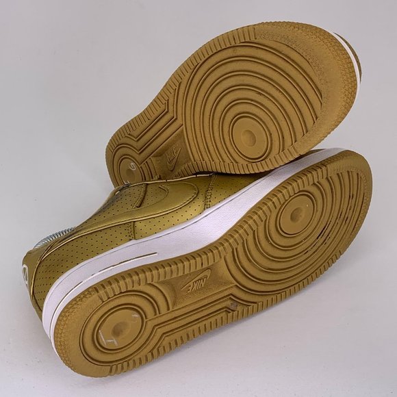 Nike Women’s Air Force 1 Gold/White Size 6.5 - Picture 6 of 11